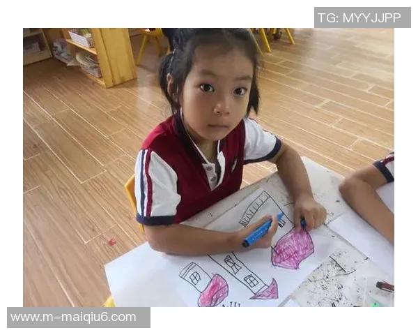 与杨娜畅谈她的足球生涯与成长历程的精彩故事